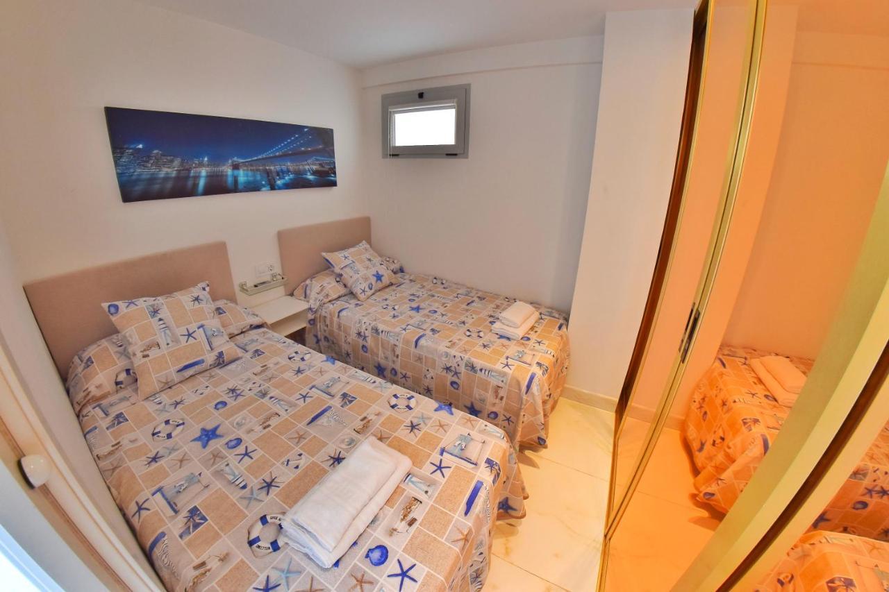 Los Caballos Vip Playa Levante Benidorm Kültér fotó